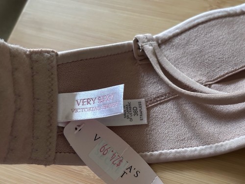 Victoria’s Secret Very Sexy Strapless Bra Nude 38D - Picture 5 of 6