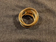 Circular Gold Tone Scarf Clip