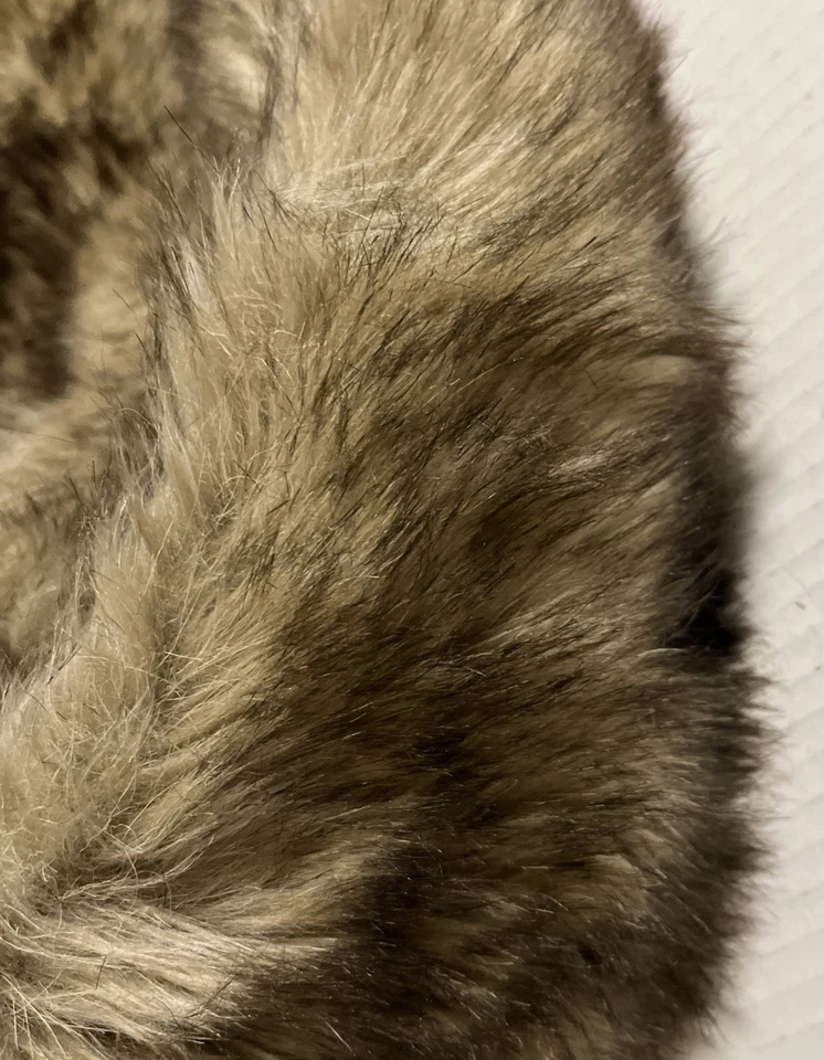 "Bufanda Envision Studio ultracálida acolchada y coordenadas de piel 44"" - aspecto de piel sintética - suave" Foto 2 de 4