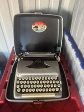 Vintage 1964 Smith Corona Sterling Typewriter thumbnail