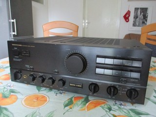 Onkyo A 8690 High End Vollverstärker.