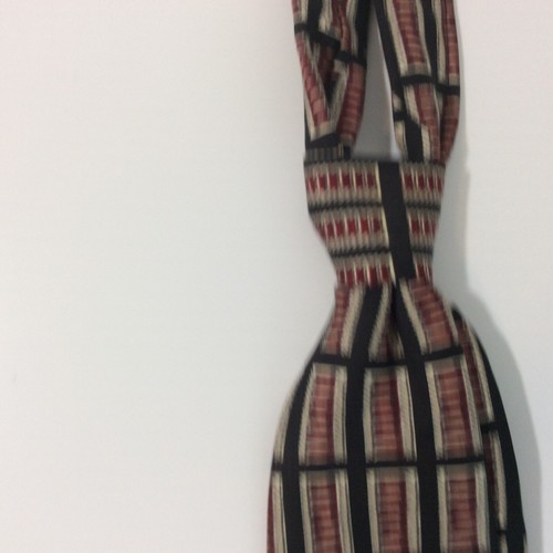 ROUNDTREE & YORKE Mens Necktie Tie Hand Sewn All Silk 3.75" USA Black Red - Picture 10 of 12