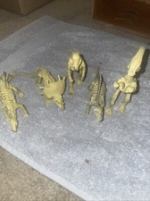 Dinosaur Fossils Skeleton Figures Prehistoric Pretend Play Lot of 5 Different