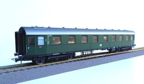 Rivarossi H0 HR 4140 Schnellzugwagen, D-Zugwagen, Personenwagen, 1. Kl. der DB | Condition: Gebraucht