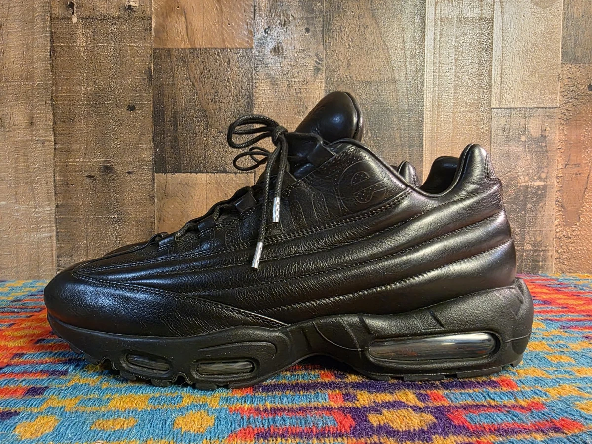 Preços baixos em Nike Supreme x Air Max 95 Lux Black | eBay