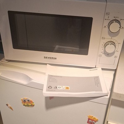 SEVERIN MW 7770 Mikrowelle 700 W 17 L Weiß Auftau- & Timerfunktion Anleitung