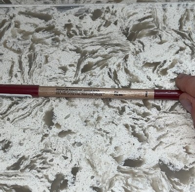Make up forever Artist color pencil 714 full red