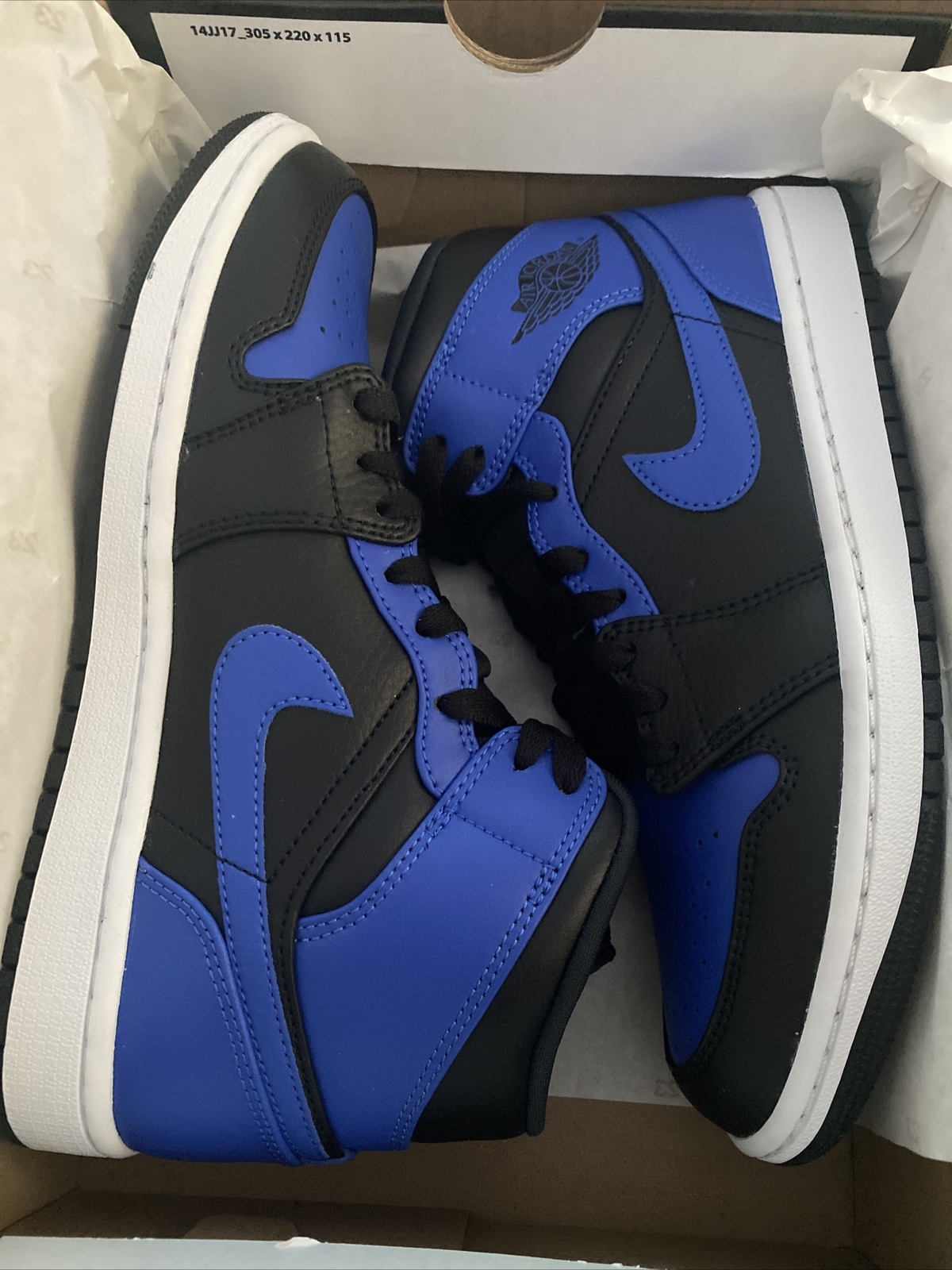 Air Jordan 1 Mid 'Hyper Royal' Tumbled 