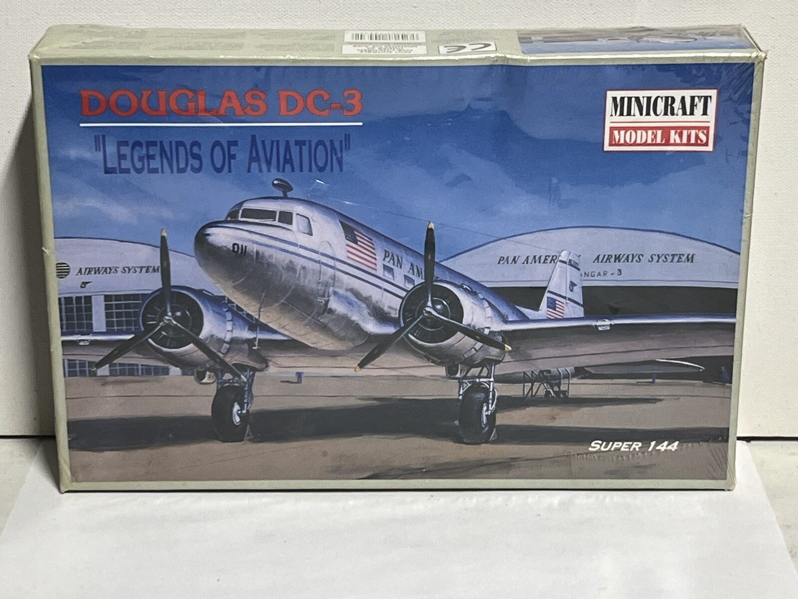 Douglas DC-3 Legends of Aviation 1:144 Minicraft USA 4434 Model Kit ...