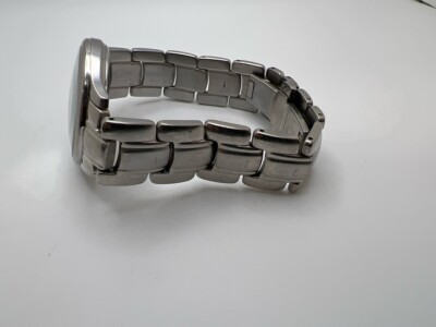 【説明要確認】FENDI REGISTERED MODEL QUARTZ FENDI Stainless Steel Diamond Mother of Pearl 25mm Classico