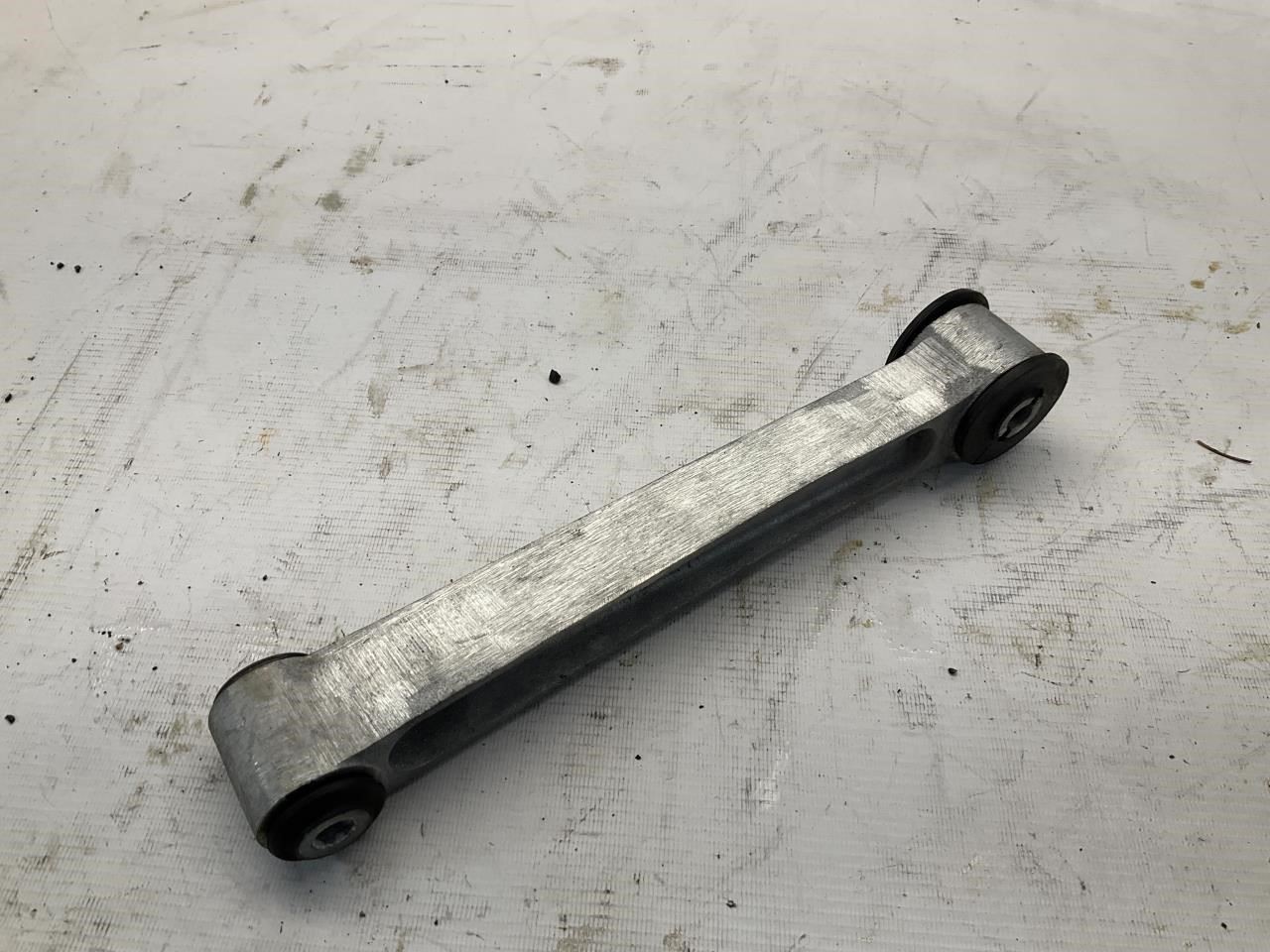 14-17 McLaren 650S Left Right Engine Mount Arm T