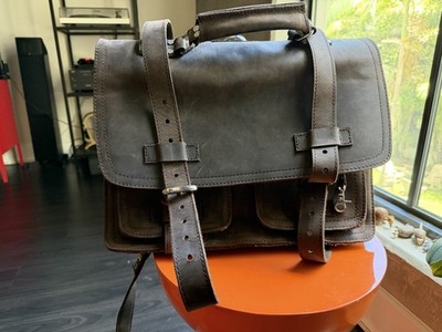 Vagabond Traveler Brown Messenger Bag Buckle Closure Adjustable Shoulder Strap