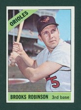 1966 Topps Baseball Card - #390 Brooks Robinson, EXMT+