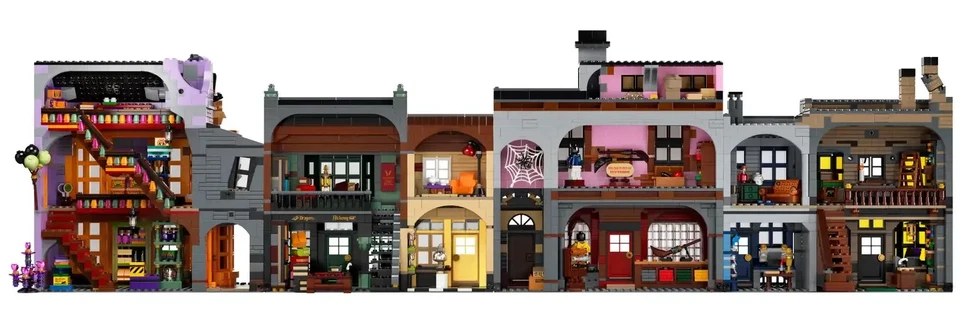 Unbuilt Lego Creator: Diagon Alley (75978) With 5544 Pcs. Generic Bricks - Image 3 of 3