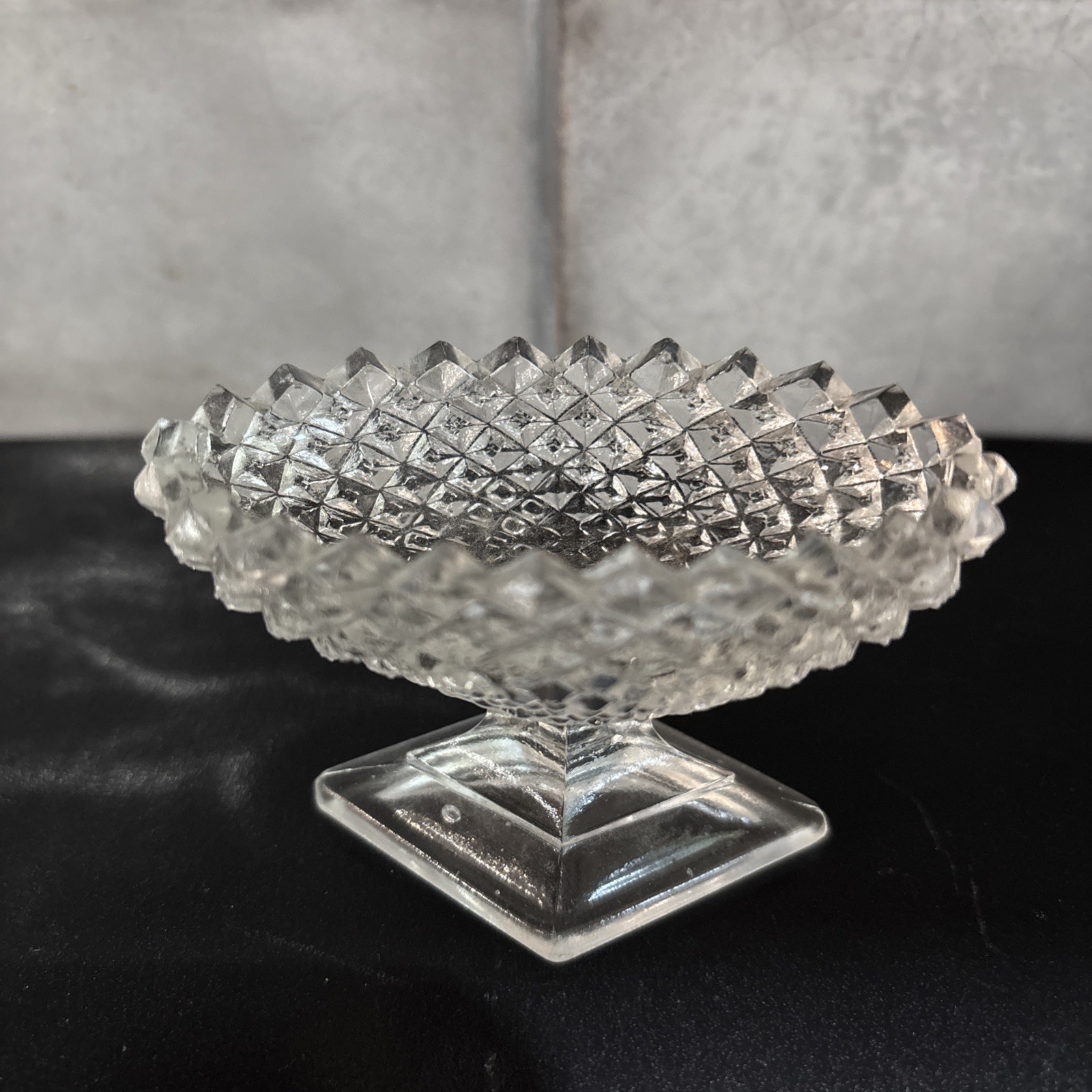 Antique 4 Glass Pedestal Salt Cellars Diamond Hobnail Pattern