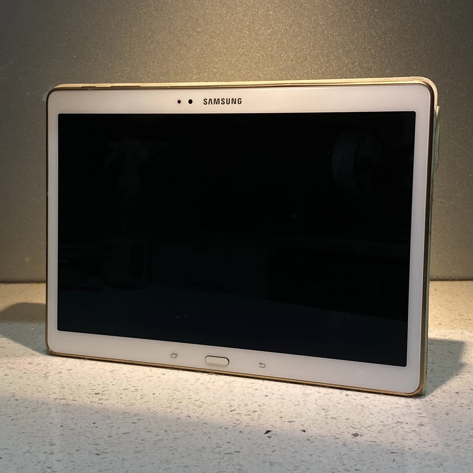 Samsung Galaxy Tab S SM-T805Y WiFi + 4G, 16GB/3GB RAM #53/DO - Image 2 of 4