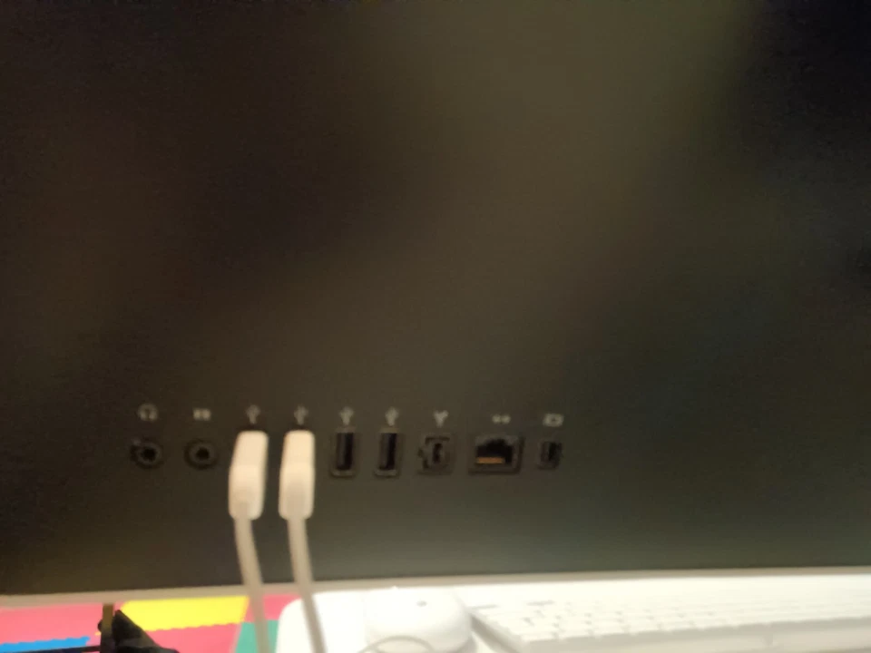 Apple iMac 24” 2,93 GHz Intel Core 2 Duo 4 GB RAM 1 TB HDD solo recogida local Foto 3 de 3