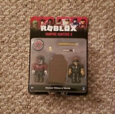 Roblox Vampire Hunters 3 - 2.5 Action Figure 2-Pack - 6 Pcs w/ Virtual  Item New