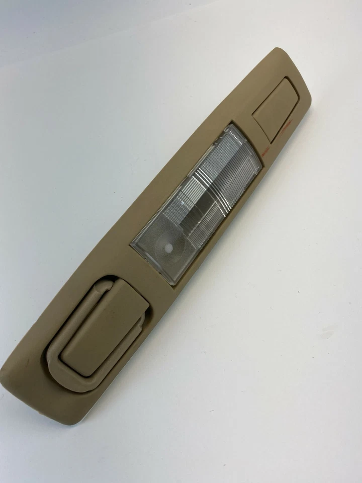 Lâmpada de leitura interna traseira direita relé Saturn 2005-2007 10380401 fabricante de equipamento original - Imagem 3 de 4