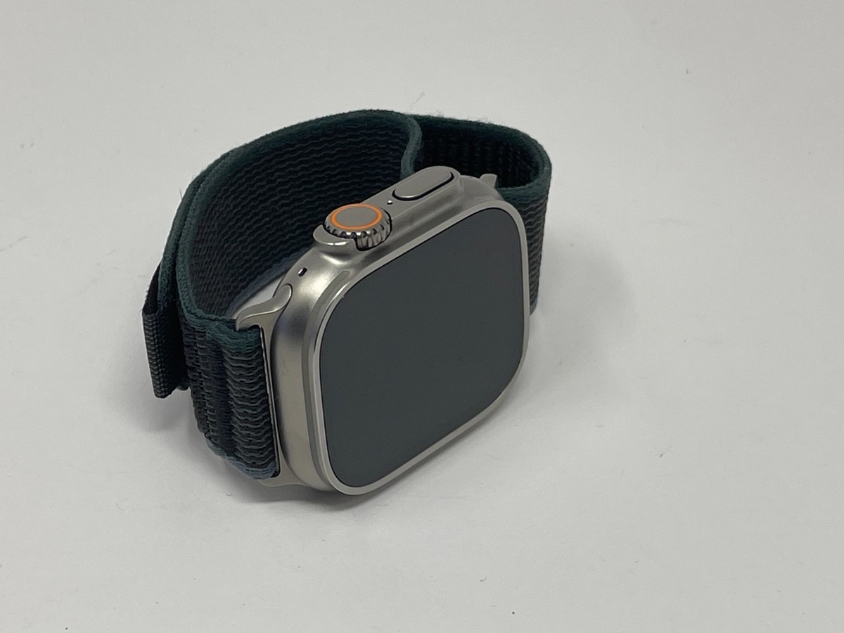 Apple Watch Ultra 2 49MM Titanium Case Blue/Black Trail Loop