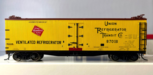 Tren sucursal escala HO 40' ACF/URTX vagón frigorífico #87018 | Condition: New
