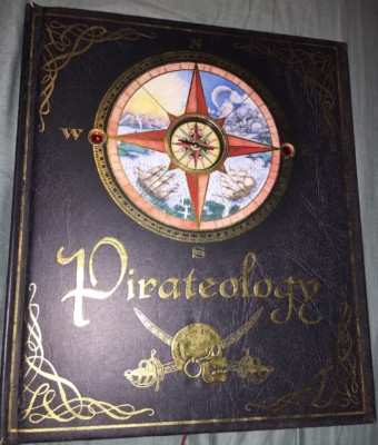 Pirateology The Pirate Hunter's Companion by William Lubber 2006 HC