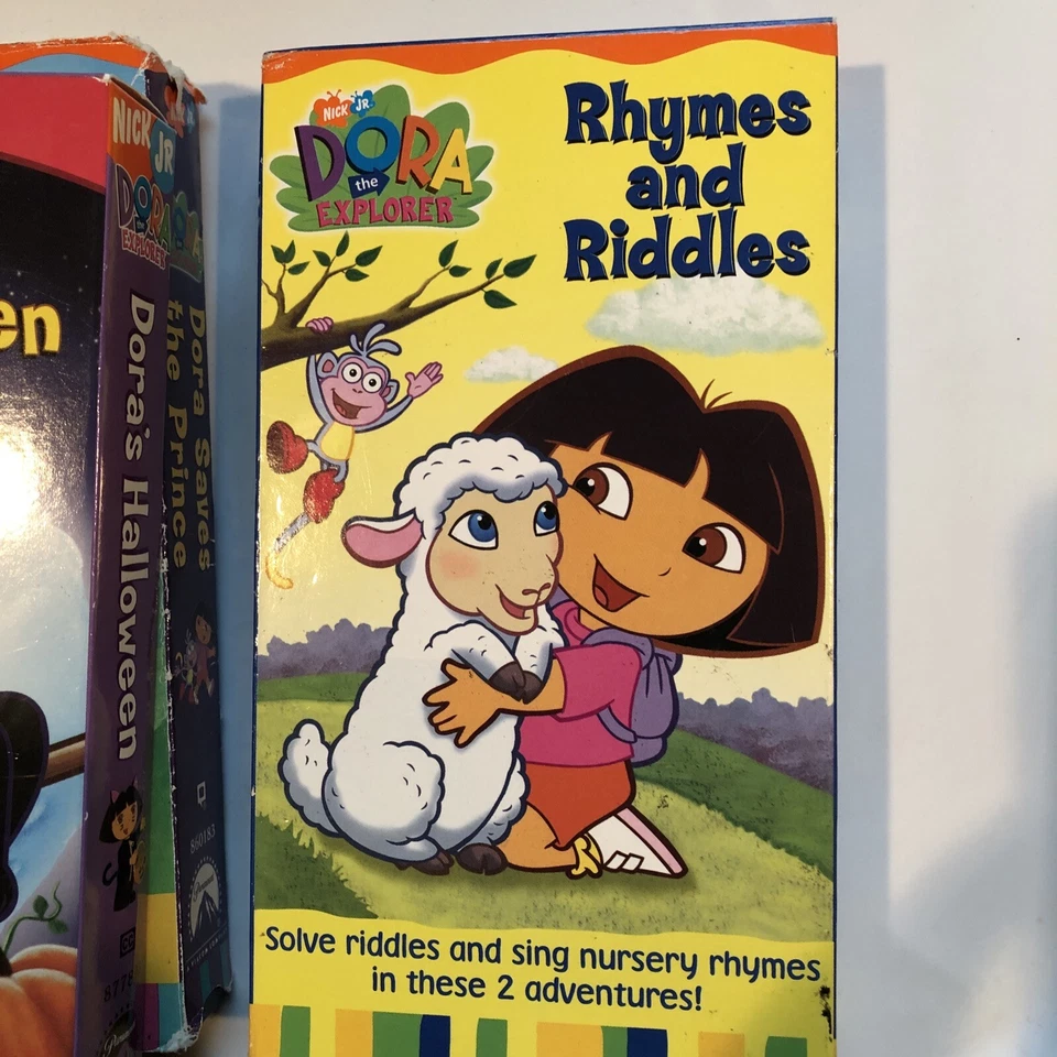 Dora The Explorer VHS Lot Of 3. Halloween.  Save the Prince.  Rhymes and Riddles - Изображение 3 из 4