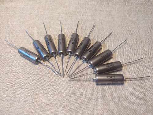 022 400v K40Y-9 B Russian Paper In Oil Capacitor lot of 8 022 400v K40Y-9 B Russian Paper In Oil Capacitor lot of 8