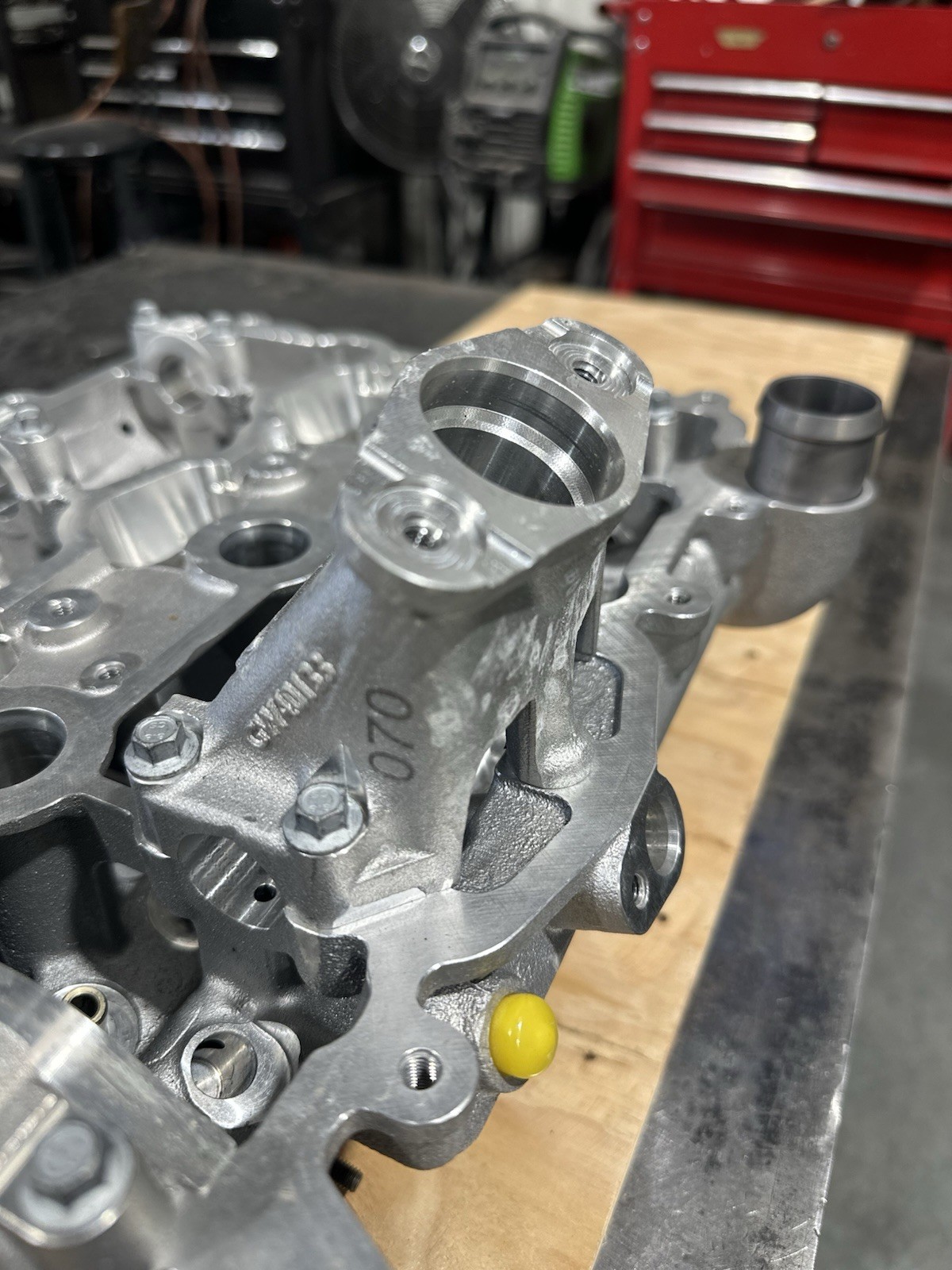 McLaren Artura Cylinder Head Left Brand New 18-00106-A-L