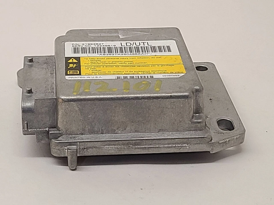  Chevrolet Avalanche 1500 2005 chasis ECM A bolsa debajo asiento delantero izquierdo  Foto 4 de 4