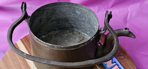 Antique Original 19th Century Hand Hammered Brass Metal Kettle With Cover - Picture 18 of 19