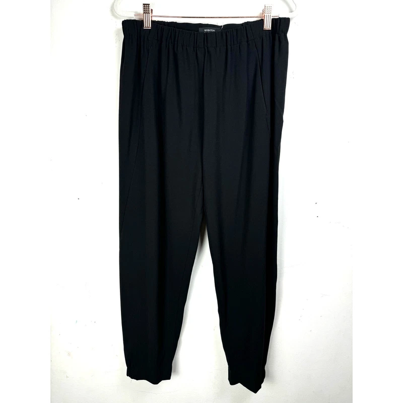 aritzia dressy jogger quiet luxury old money minimalist work pants