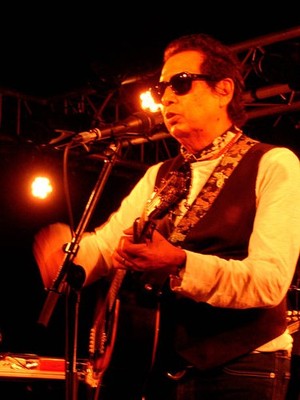 Alejandro Escovedo singer in concert at La Boule Noire October 22 - Old Photo 1