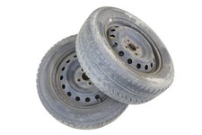 2x Toyota Yaris 195/60 R15 88T Winterreifen 5,5jx15H2 ET45  ca.4-5mm