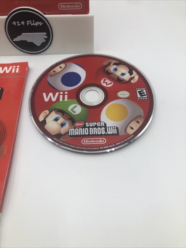 New Super Mario Bros. Wii (Nintendo Wii, 2009) CIB - Tested/Working - Mint Disc - Picture 3 of 6