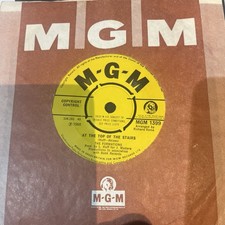 THE FORMATIONS. At The Top Of The Stairs.1968 Northern Soul. Excellent Copy.