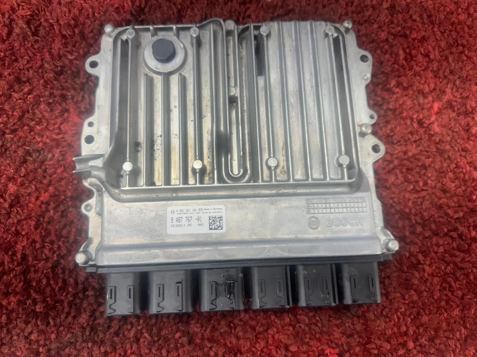 Unidad de módulo de control ECU DME de computadora de motor BMW G30 G11 G12 740E 530E OEM B8 Foto 4 de 4