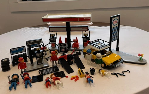Vintage Playmobil 3434 Esso Petrol Gas Station Tire Service Set Lot Incomplete