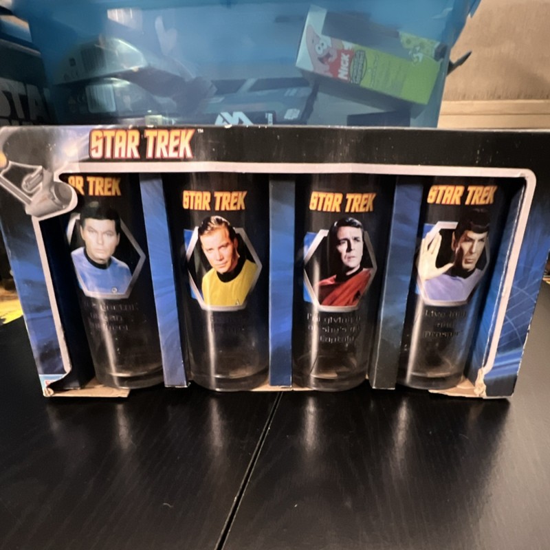 Set Of 4 Star Trek Drinking Glasses Box Damaged But Glasses Never Used