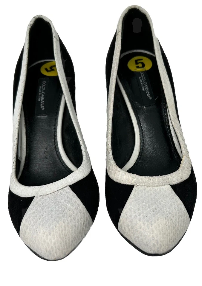 Tacón Dolce Gabbana negro/blanco gamuza/estampado animal, talla 5 Foto 3 de 4