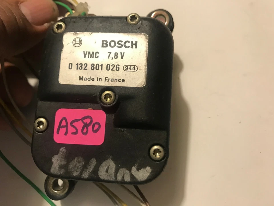 *Actuador de control de puerta abatible Ford Escort 1999 motor de recirculación OEM0132 801 026 Foto 2 de 3