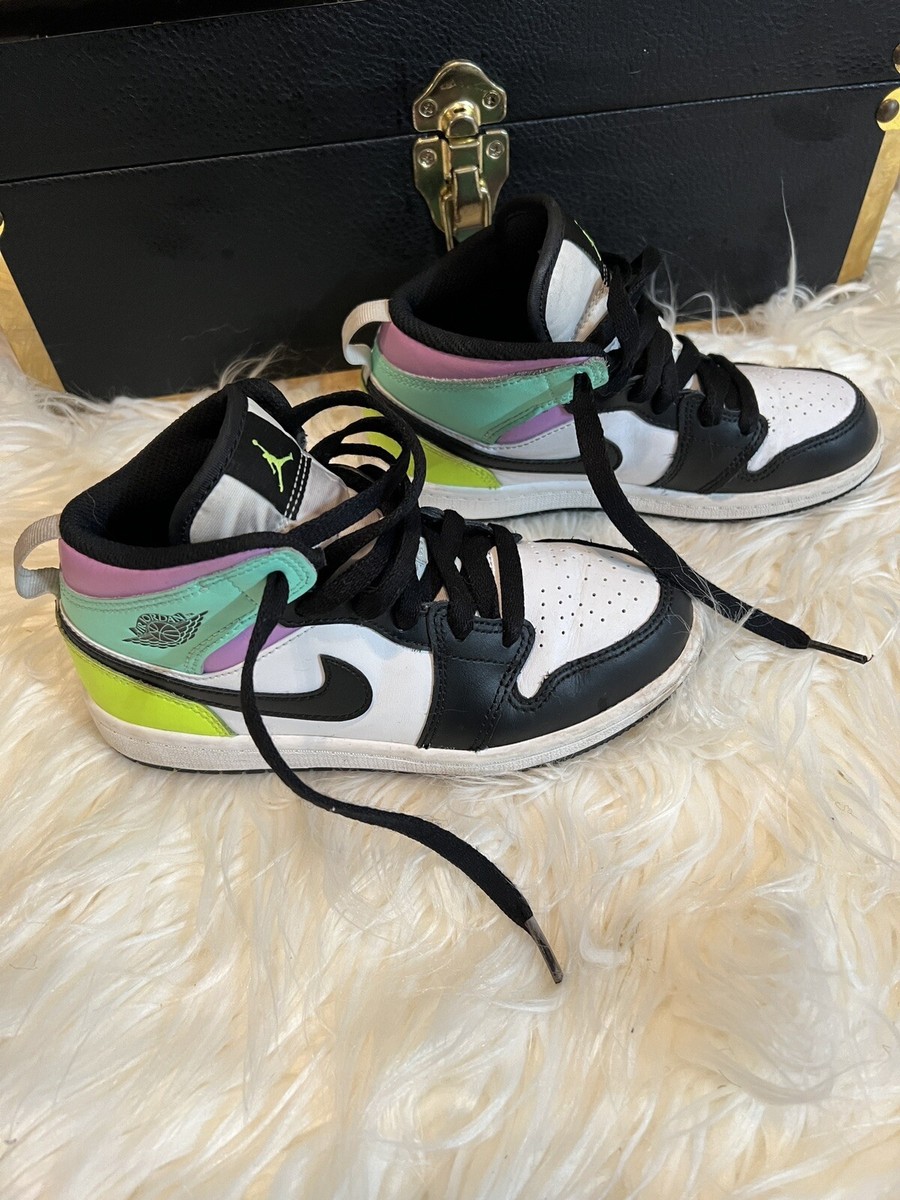 Nike Boys Air Jordan Mid 640734-175 White Basketball Shoes Sneakers Size  1Y