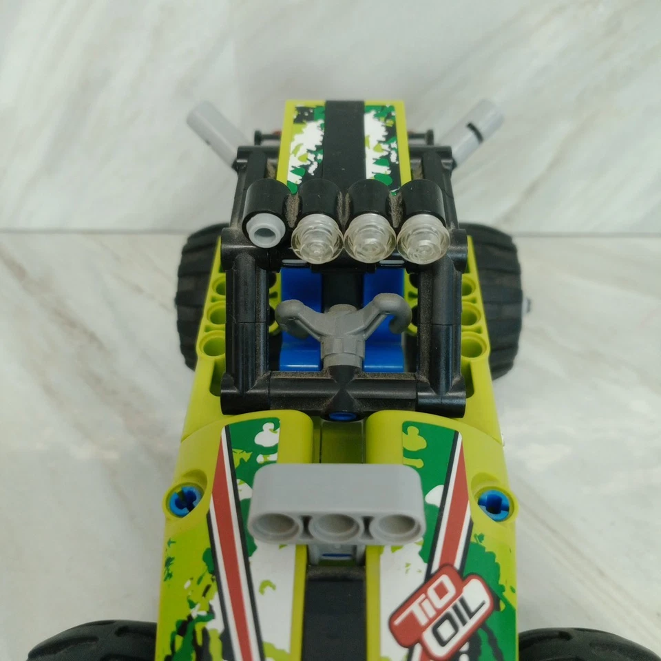 LEGO Technic 42027 Desert Racer, foto 3 di 5