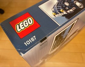LEGO Creator Sculptures Volkswagen Beetle (VW Beetle) 10187 In 2008 New Retired2