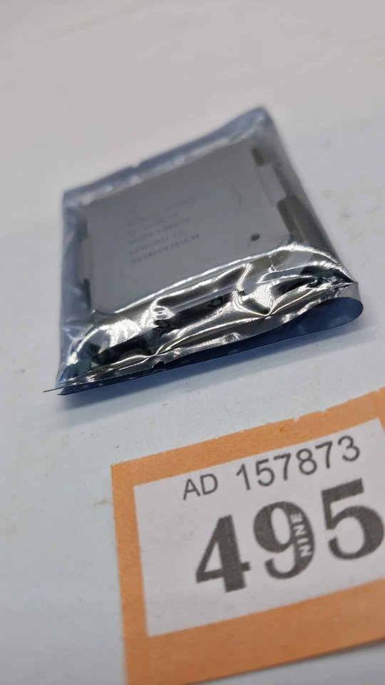 Intel Xeon E5 2630LV4 CPU Processor SR2P2 10 Cores 25MB Cache 2.90GHz LGA2011-3 - Image 4 of 4