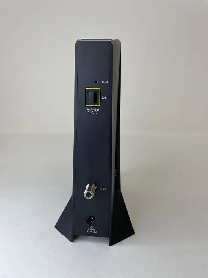 Módem de cable dividido medio/alto NETGEAR Nighthawk DOCSIS 3.1 (CM3000-1AZNAS)(LEER) Foto 4 de 4