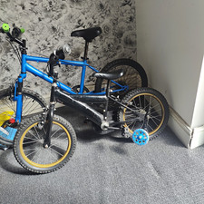 Specialized Unisex Kids Bike with Training Wheels, Blue/Black BMX Style