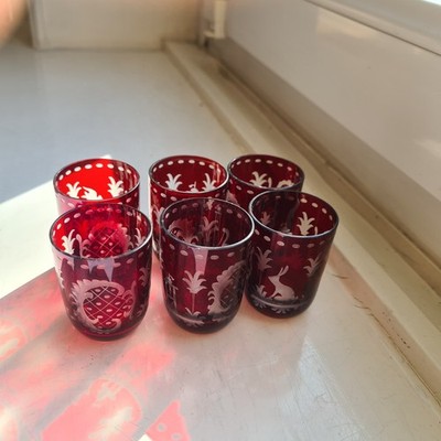 Egermann Bohemian Ruby Red Cat Kristall  Schnapsgläser  5 cm hoch