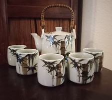 Oriental Bamboo Print Tea Set, Tea Pot with 5 cups Good condition