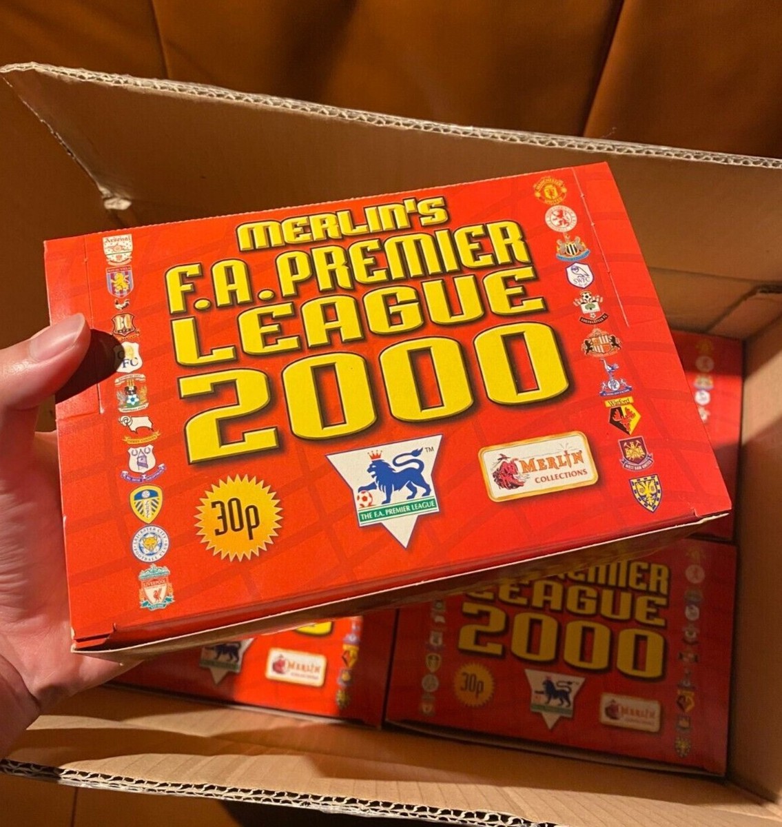 RARE Merlin Premier League 2000 Sticker Box 100 Packs! NEW FRESH CASE!